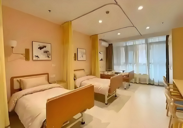 冯骥荐电影南京照相馆：没有抒情只有血的事实